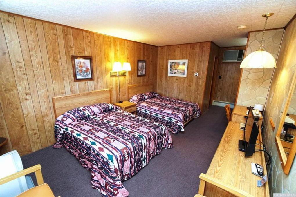 Red Ranch Inn Catskill Exterior photo